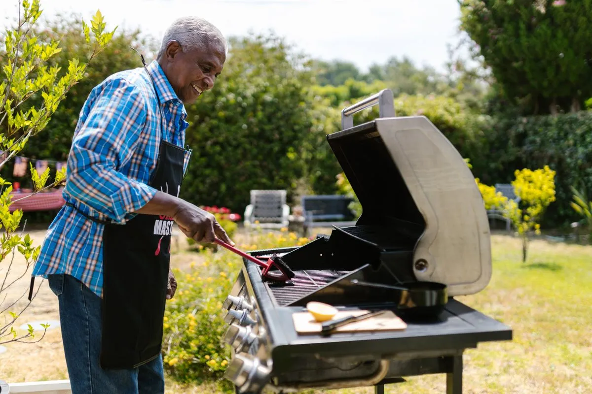 Reinigung eines Außengrills
